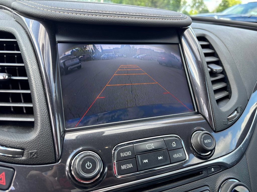 Used 2014 Chevrolet Impala LT w/ Convenience Package FWD image 25