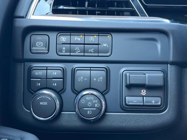 New 2026 Chevrolet Suburban High Country w/ Sun And Tow Package image 34