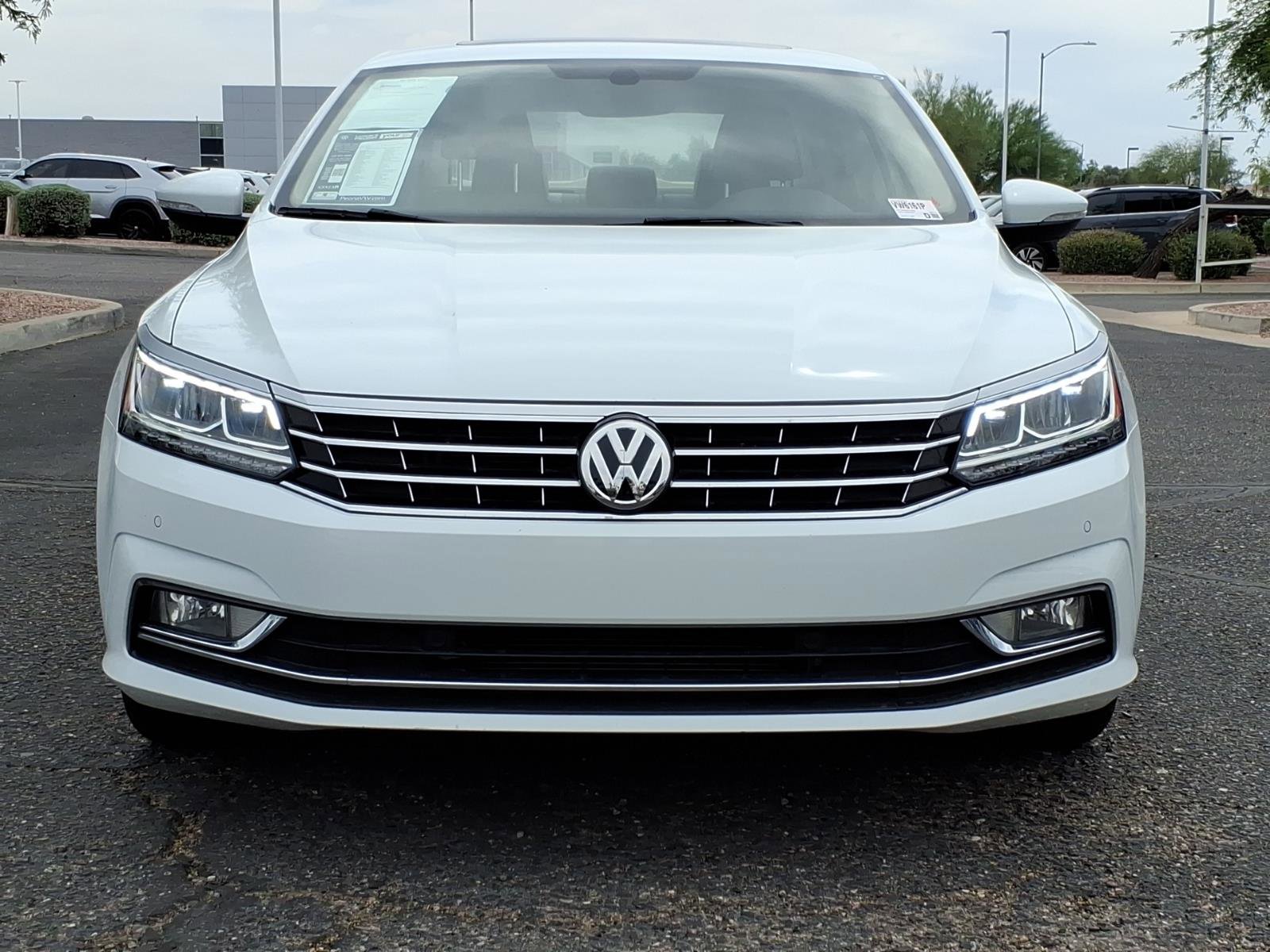 Used 2017 Volkswagen Passat 1.8T SE image 2