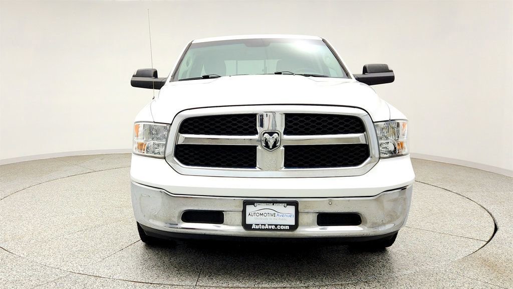 Used 2019 RAM 1500 Classic SLT AWD/4WD image 2