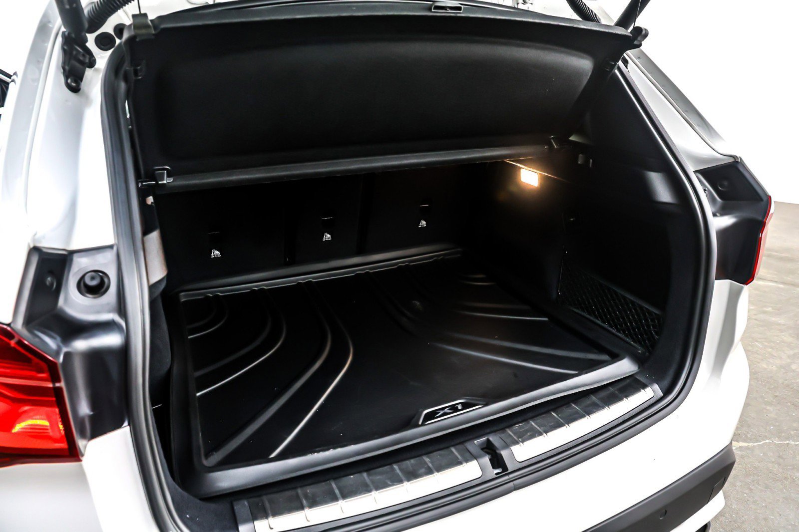 Used 2020 BMW X1 sDrive28i w/ Convenience Package image 23