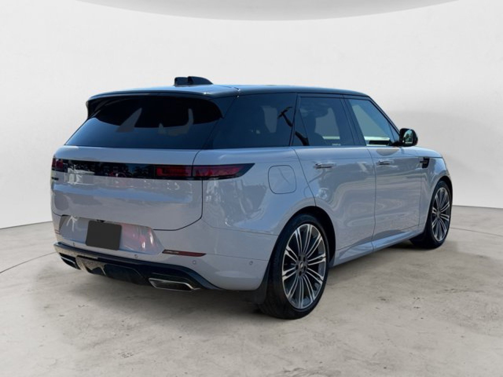 Certified 2025 Land Rover Range Rover Sport Dynamic SE AWD/4WD image 4