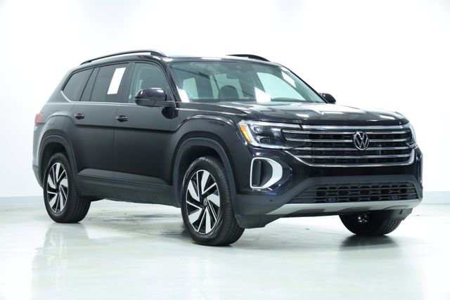 Used 2025 Volkswagen Atlas SE FWD image 3