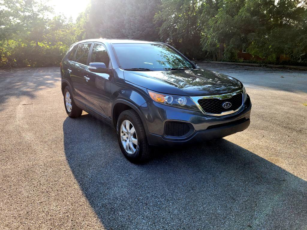 Used 2011 Kia Sorento LX image 1
