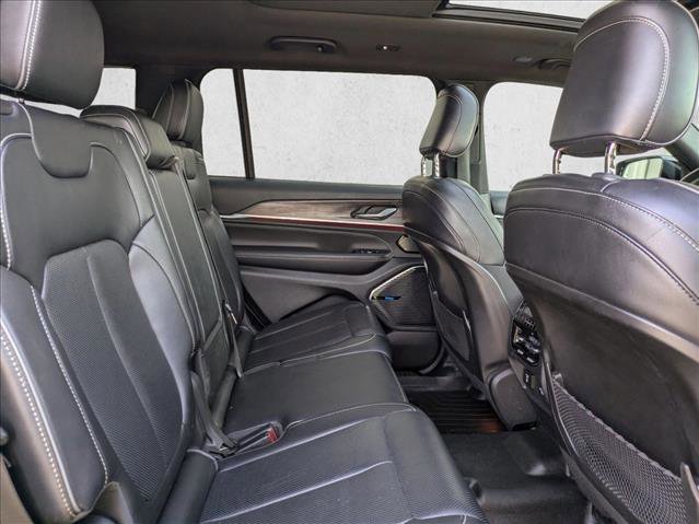 Used 2022 Jeep Grand Cherokee L Overland image 15