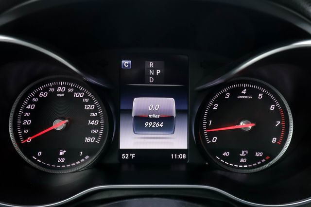 Used 2017 Mercedes-Benz GLC 300 4MATIC image 4