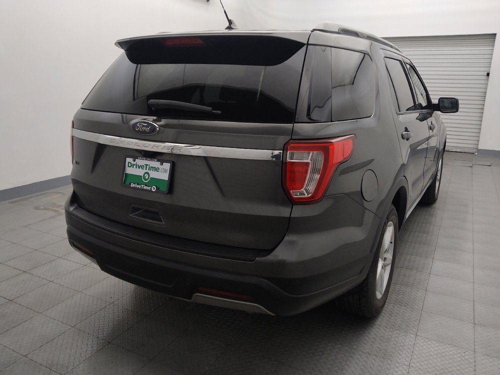 Used 2019 Ford Explorer XLT w/ Equipment Group 201A image 7