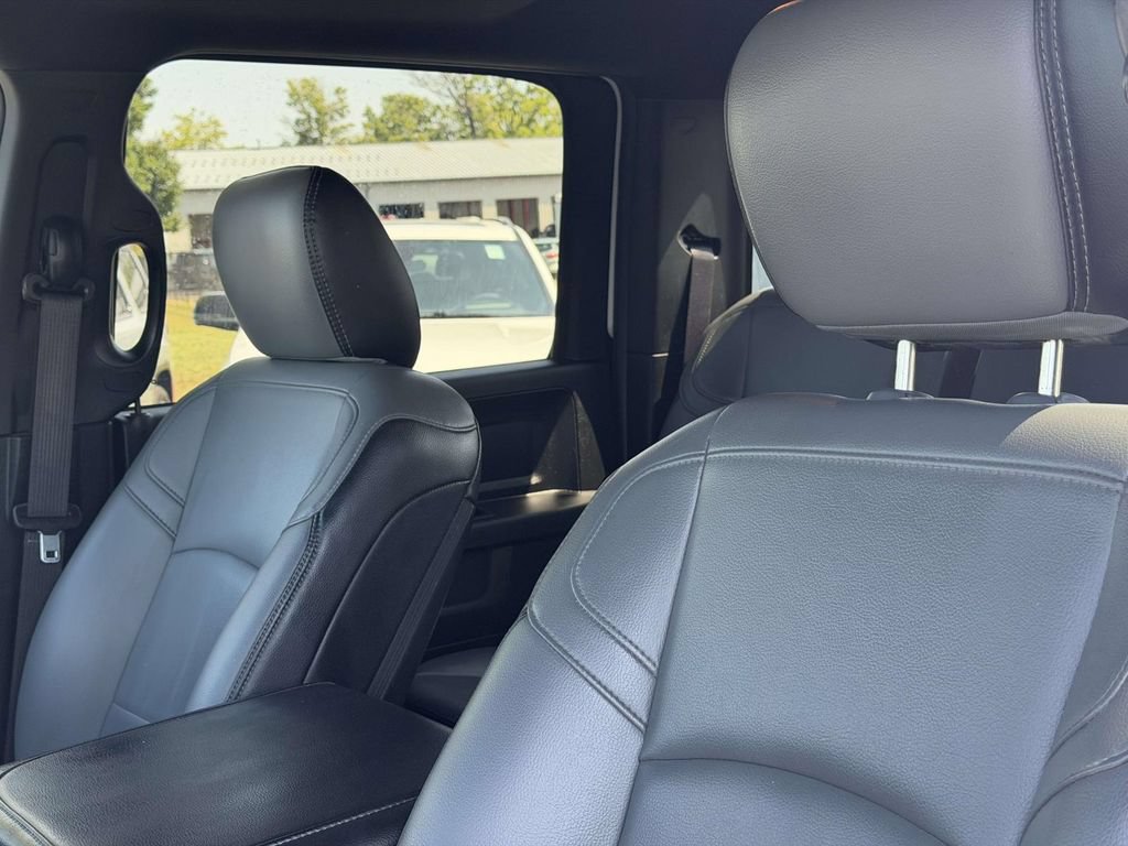 Used 2023 RAM 3500 Tradesman w/ Chrome Appearance Group AWD/4WD image 19