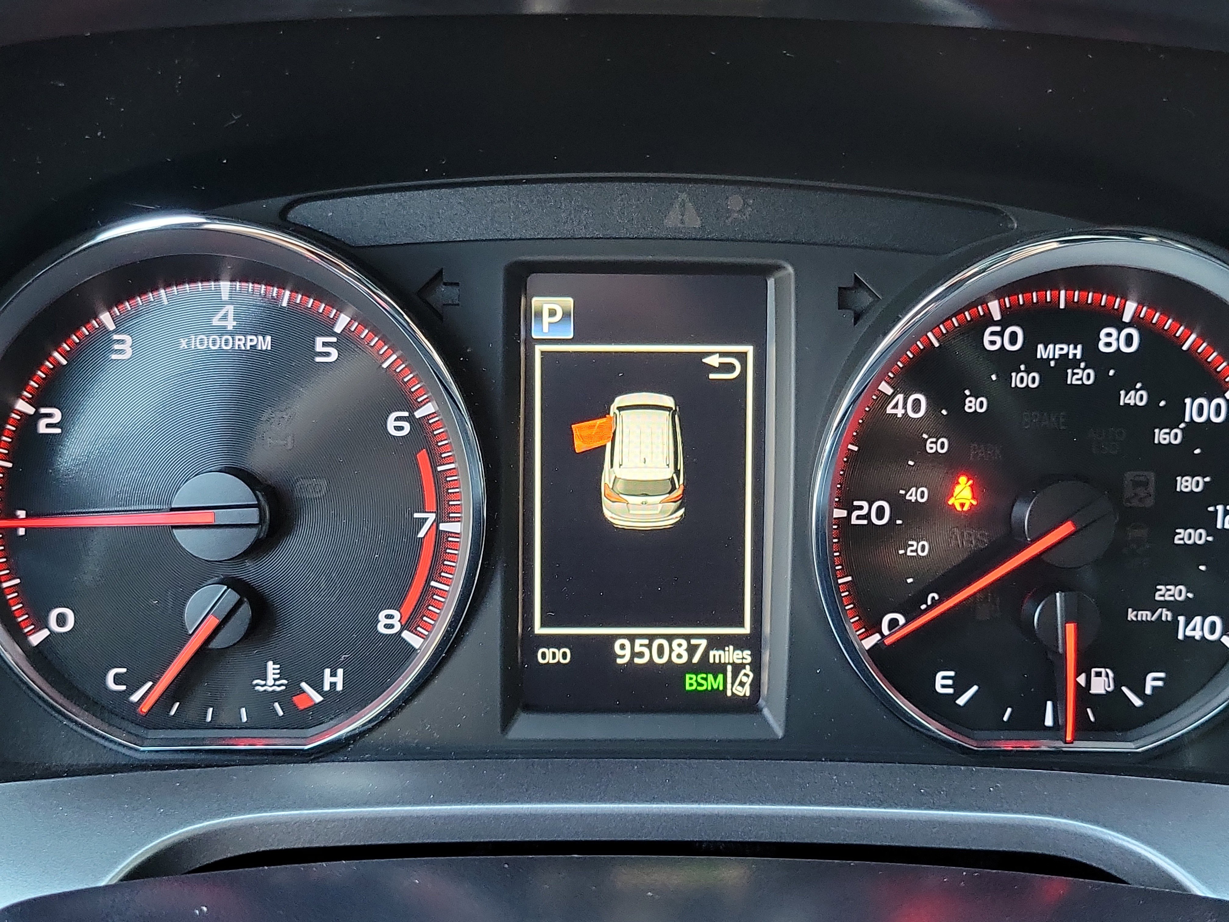 Used 2018 Toyota RAV4 SE w/ Power Extra Value Package FWD image 13