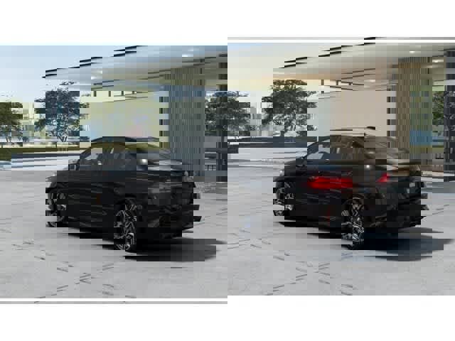 New 2027 BMW 550e xDrive image 2