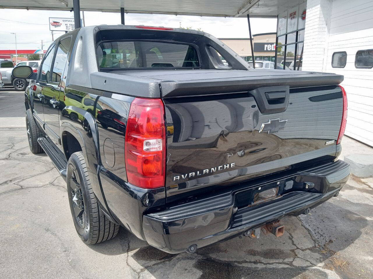 Used 2007 Chevrolet Avalanche LT w/ LT Preferred Equipment Group AWD/4WD image 4