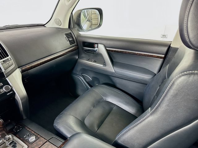 Used 2014 Toyota Land Cruiser AWD/4WD image 30
