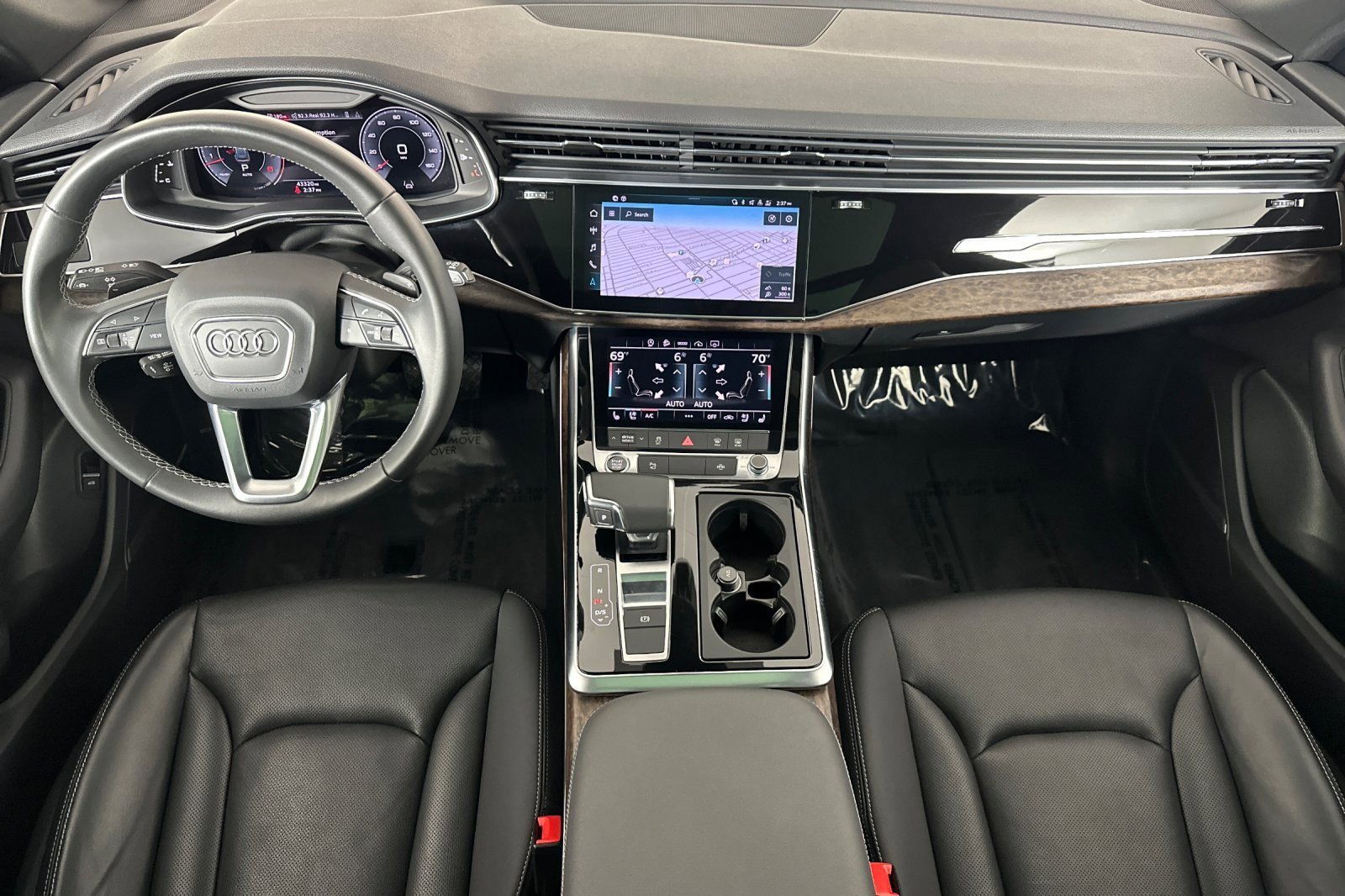 Used 2022 Audi Q8 Premium Plus w/ Premium Plus Package image 12