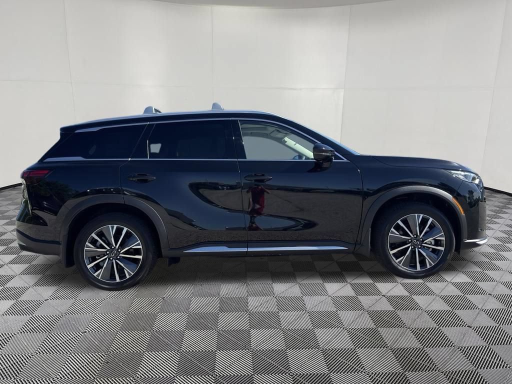 Certified 2026 INFINITI QX60 Luxe w/ Cargo Package AWD/4WD image 6