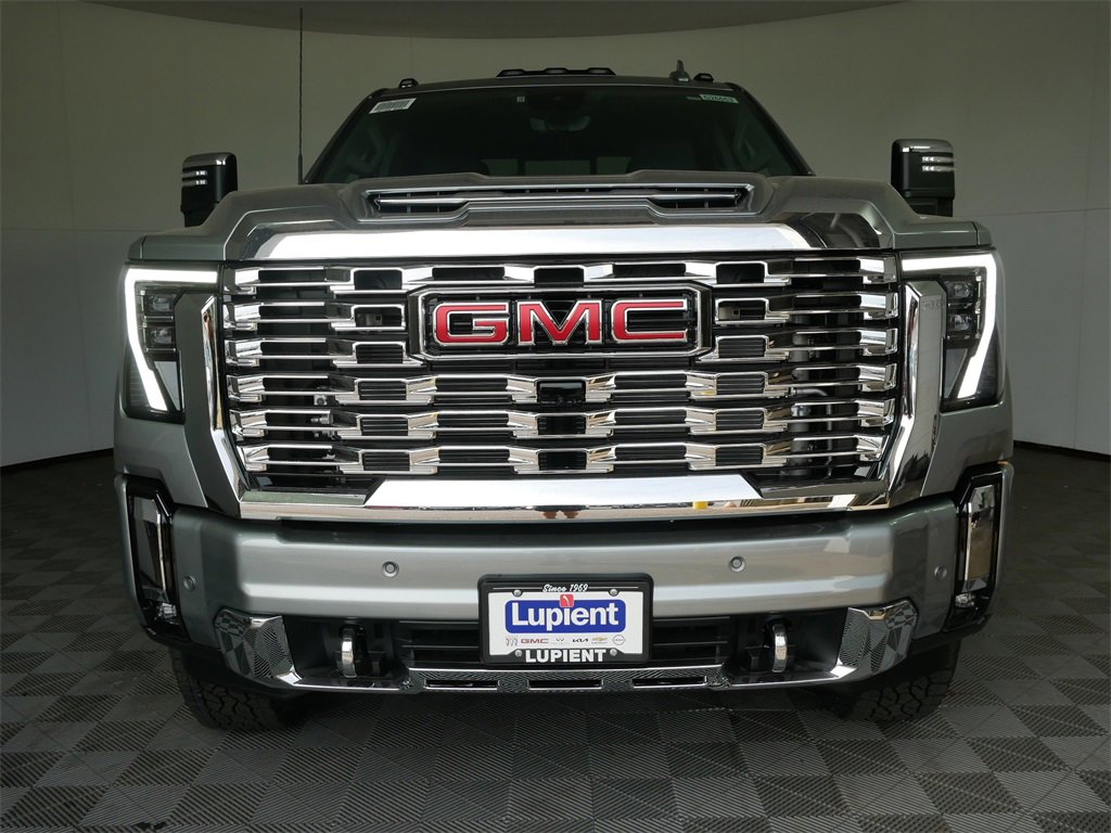 New 2026 GMC Sierra 3500 Denali w/ Denali Reserve Package image 7