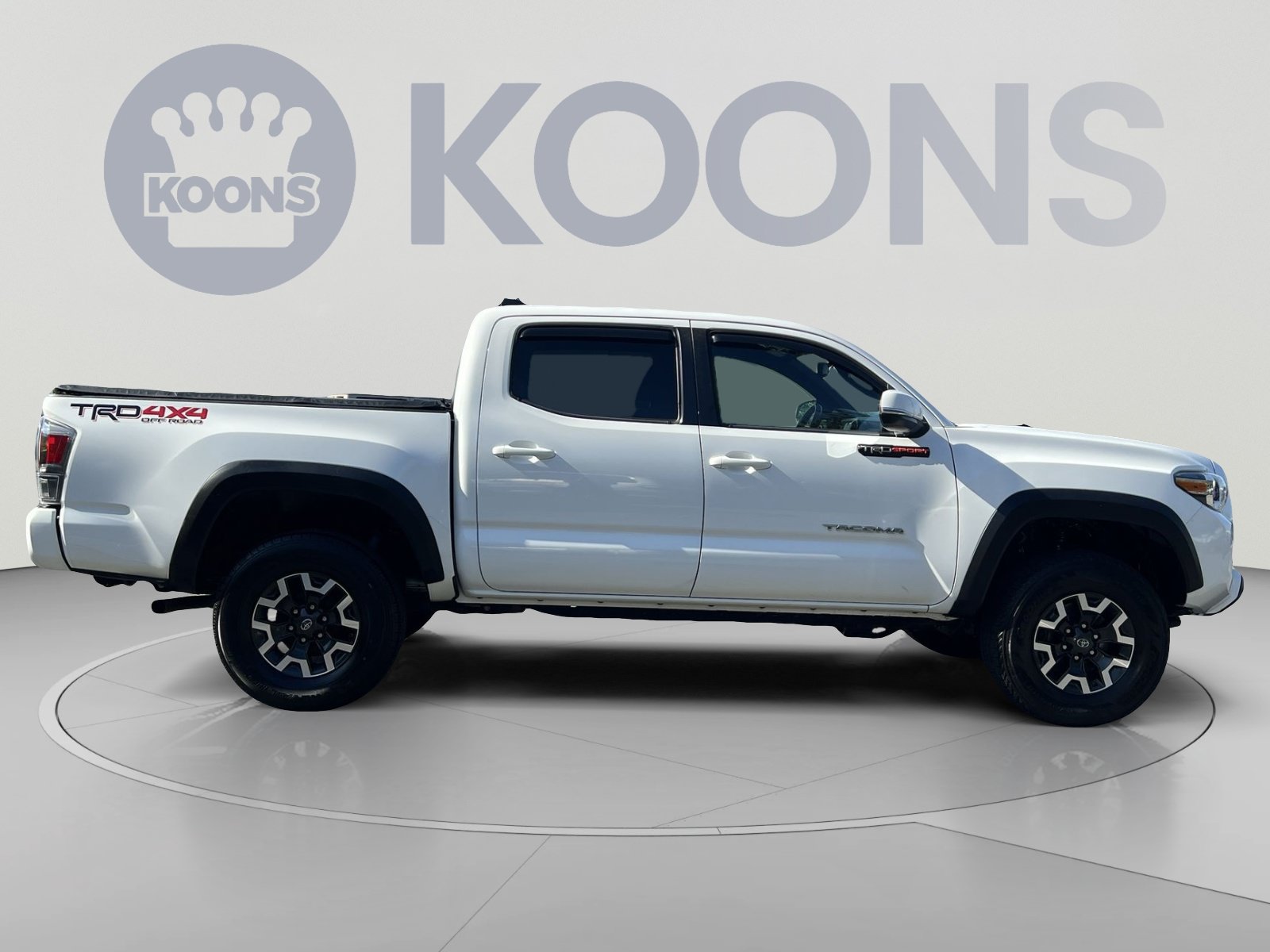 Used 2020 Toyota Tacoma TRD Off-Road w/ Technology Package AWD/4WD image 10