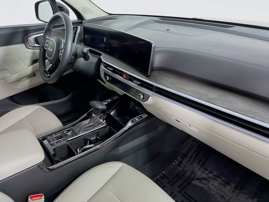 Used 2025 Kia Sorento SX AWD/4WD image 31