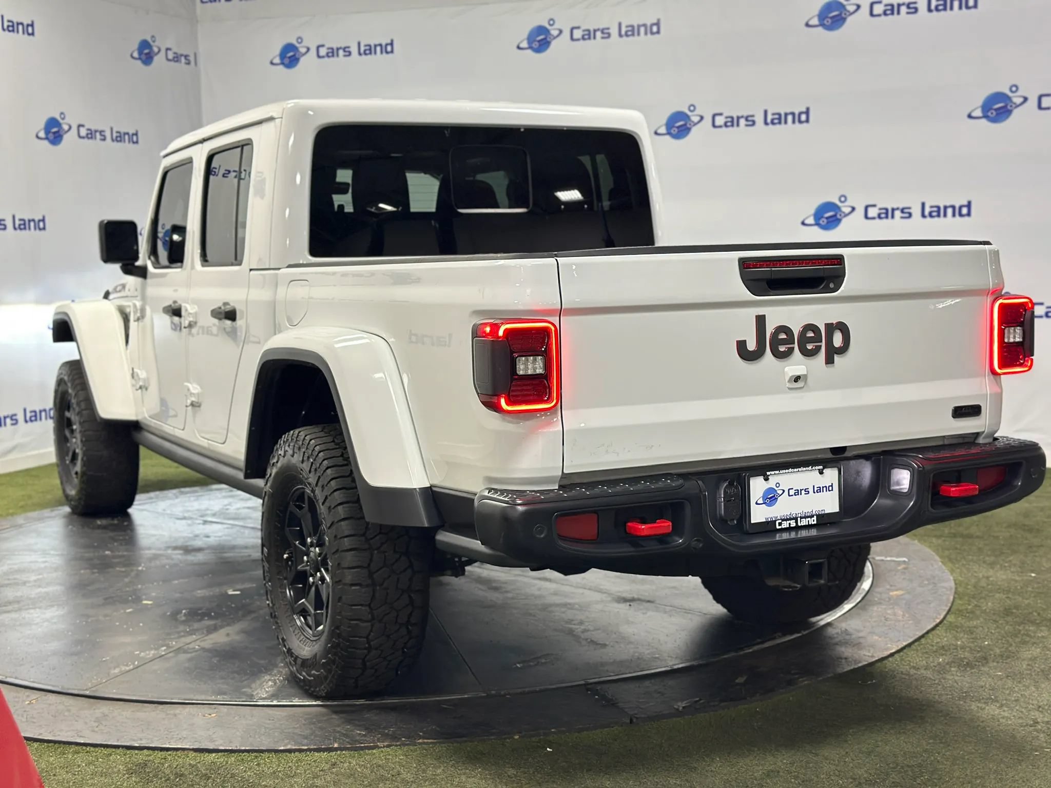 Used 2020 Jeep Gladiator Rubicon AWD/4WD image 5