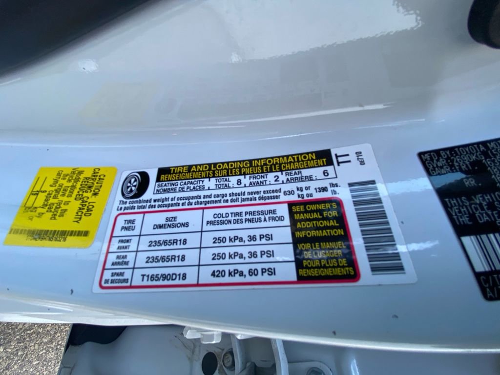 Used 2022 Toyota Highlander XLE AWD/4WD image 22