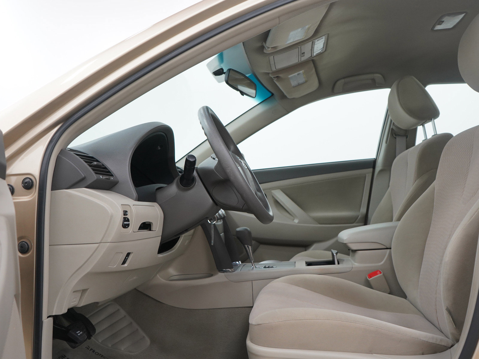 Used 2010 Toyota Camry LE FWD image 20