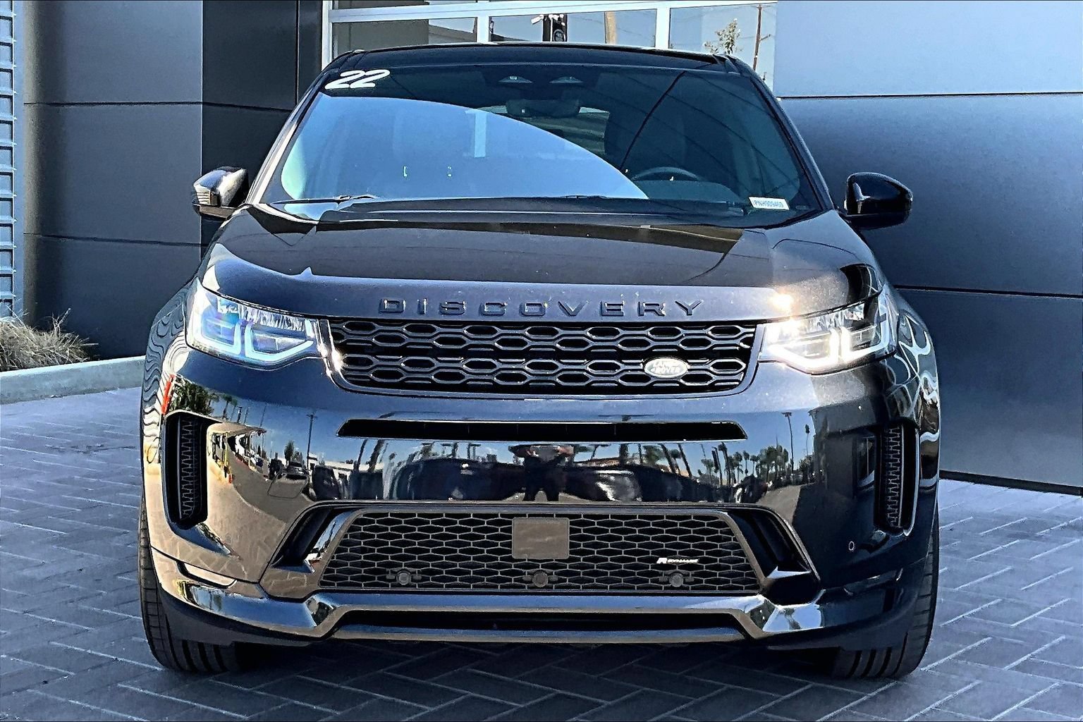 Used 2022 Land Rover Discovery Sport S R-Dynamic AWD/4WD image 2