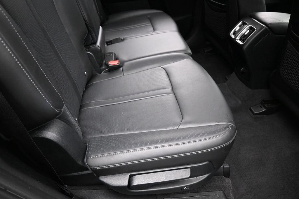 Used 2024 Kia Sorento S FWD image 41