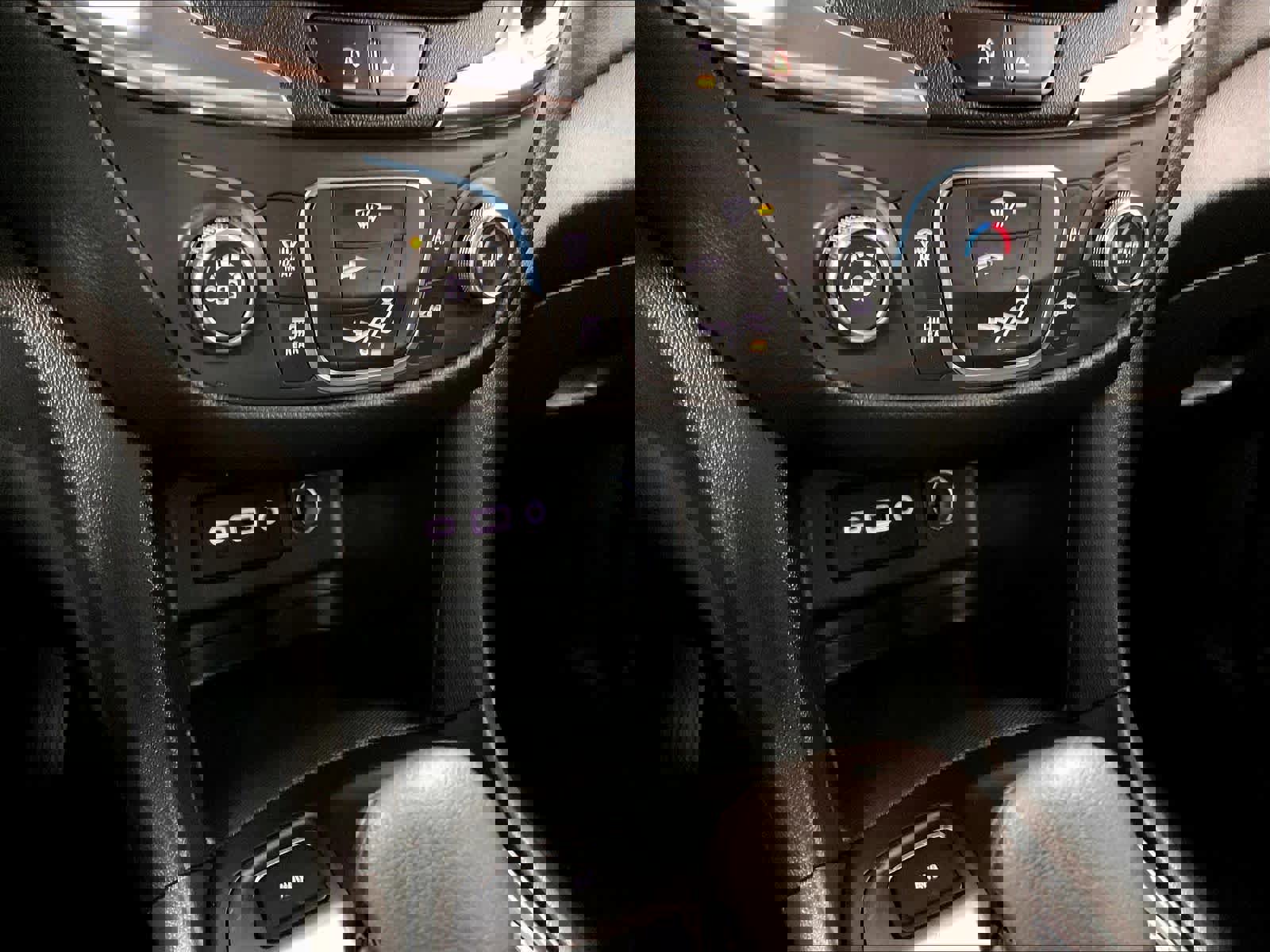 Used 2022 Chevrolet Equinox LT w/ LPO, Floor Liner Package image 25