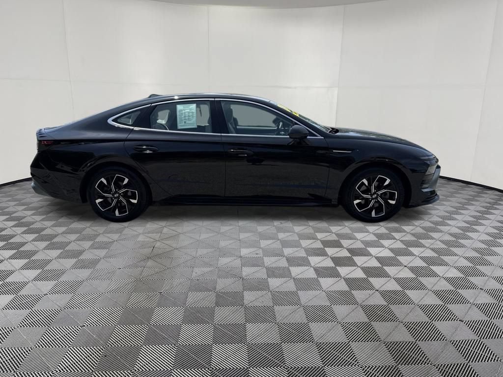 Used 2024 Hyundai Sonata SEL FWD image 4