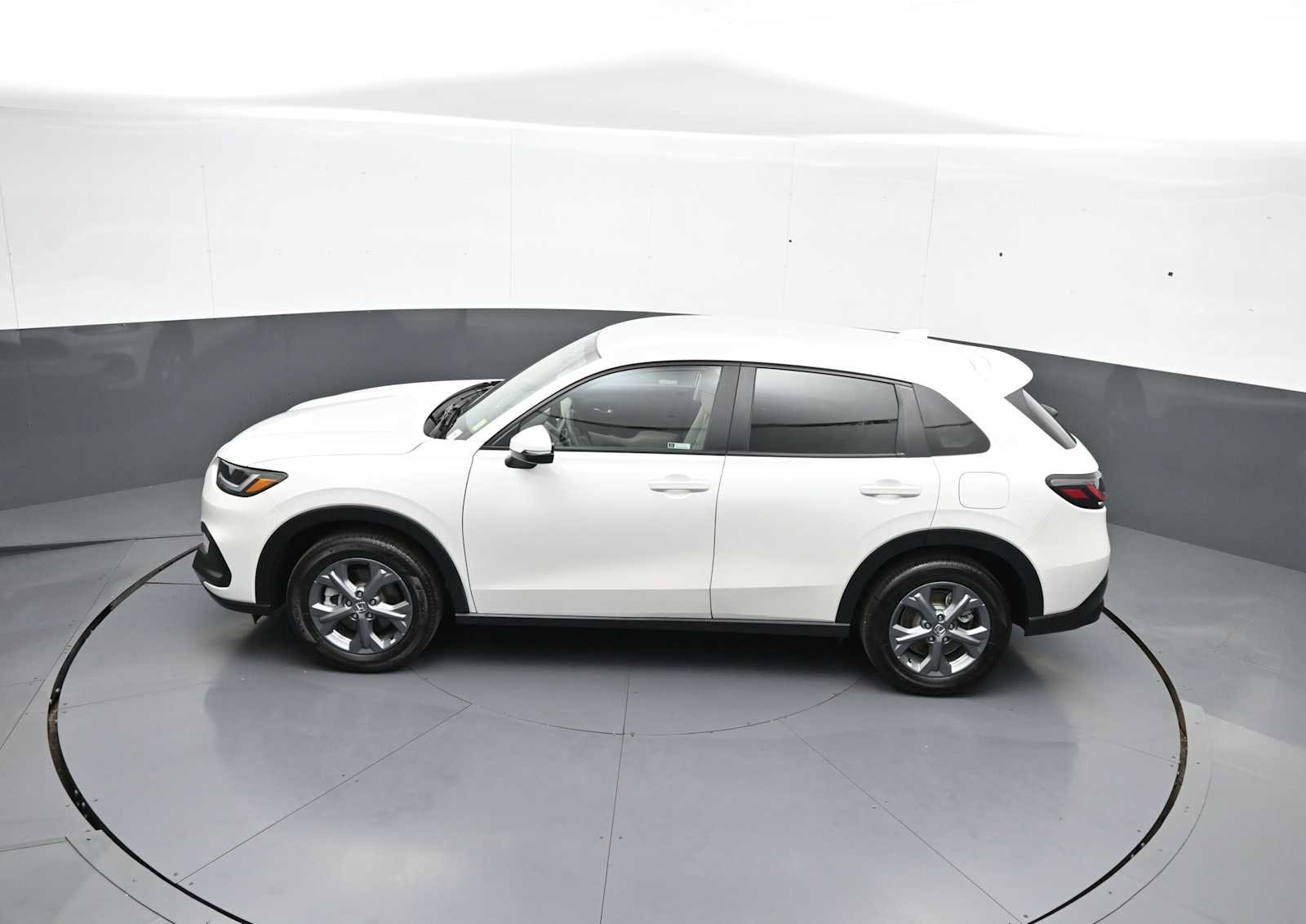Certified 2026 Honda HR-V LX image 38