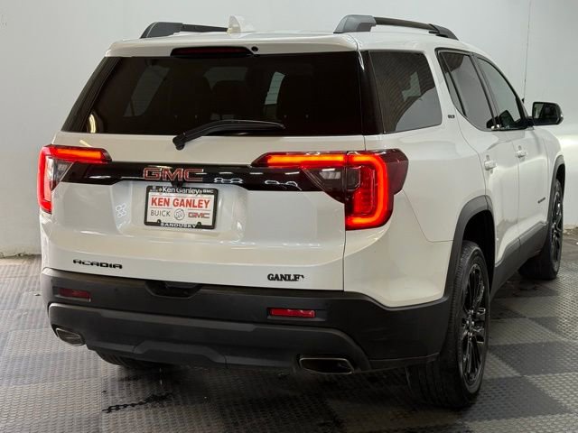 Used 2022 GMC Acadia SLT w/ Elevation Edition image 11