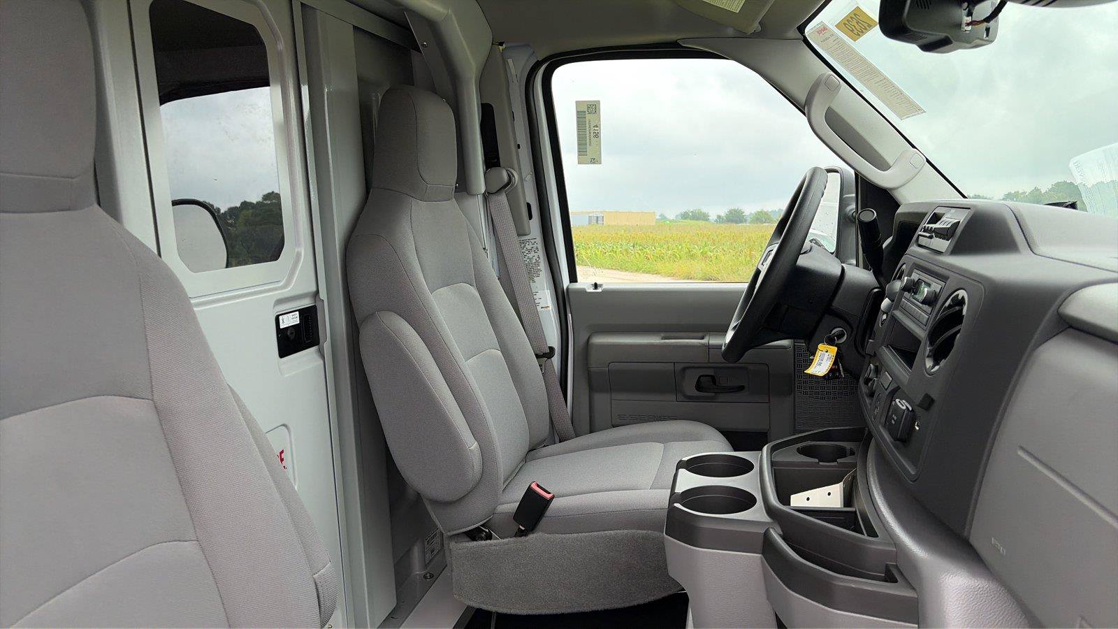 New 2027 Ford E-350 and Econoline 350 Super Duty w/ Power Equipment Group RWD image 13