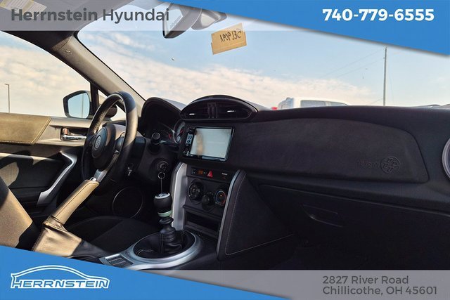 Used 2019 Toyota 86 image 24