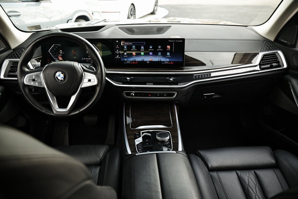 Used 2023 BMW X7 xDrive40i image 27