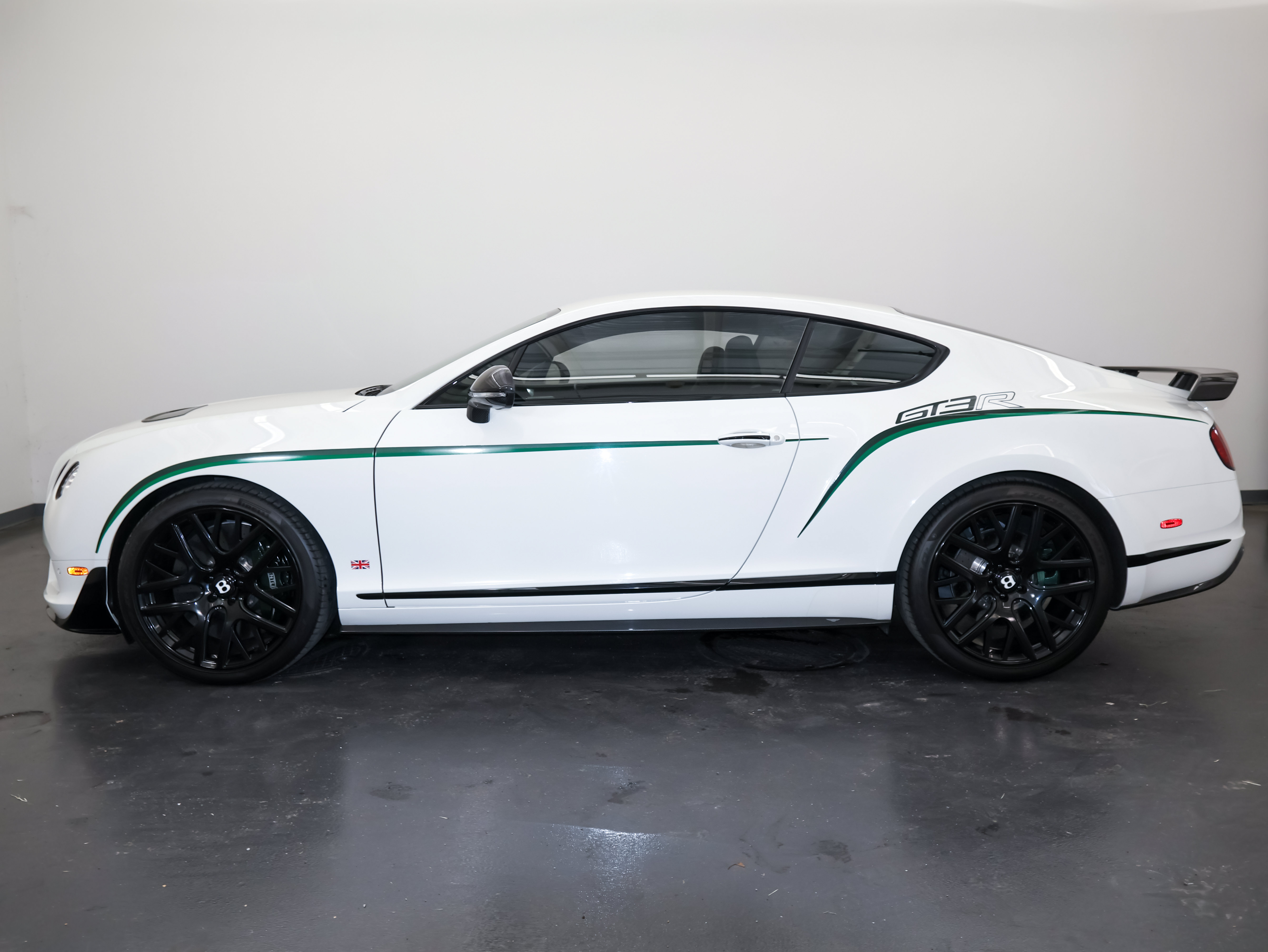 Used 2015 Bentley Continental GT3-R AWD/4WD image 6