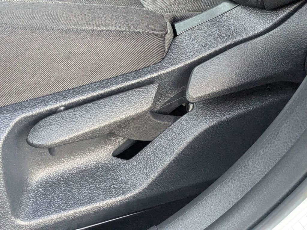 Used 2025 Toyota Camry LE image 19