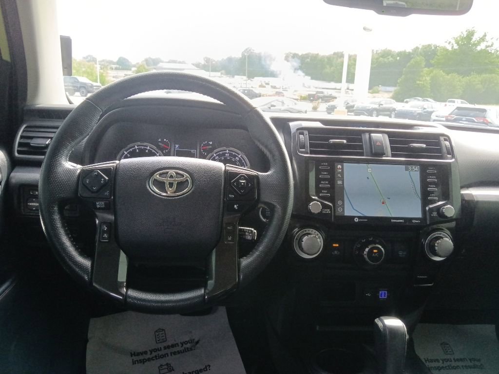 Used 2023 Toyota 4Runner TRD Off-Road Premium w/ Moonroof Package AWD/4WD image 28
