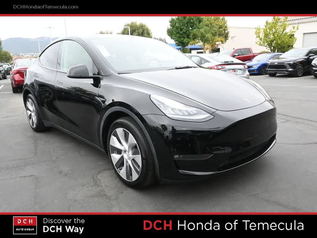 Used 2021 Tesla Model Y Long Range AWD/4WD image 3