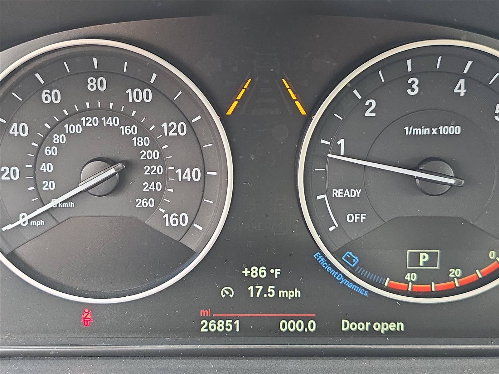 Used 2018 BMW 320i Sedan RWD image 25