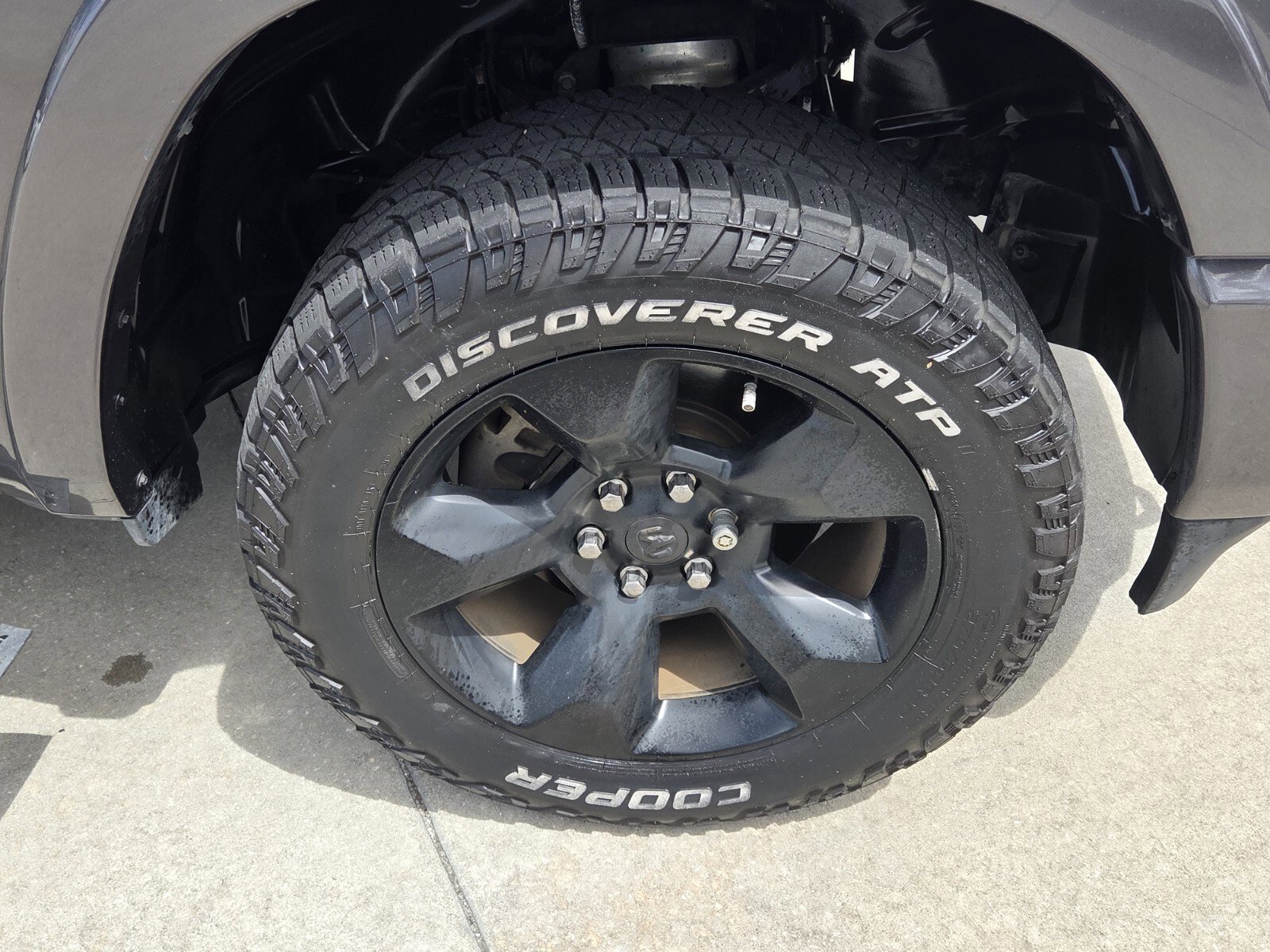 Used 2020 RAM 1500 Laramie image 12