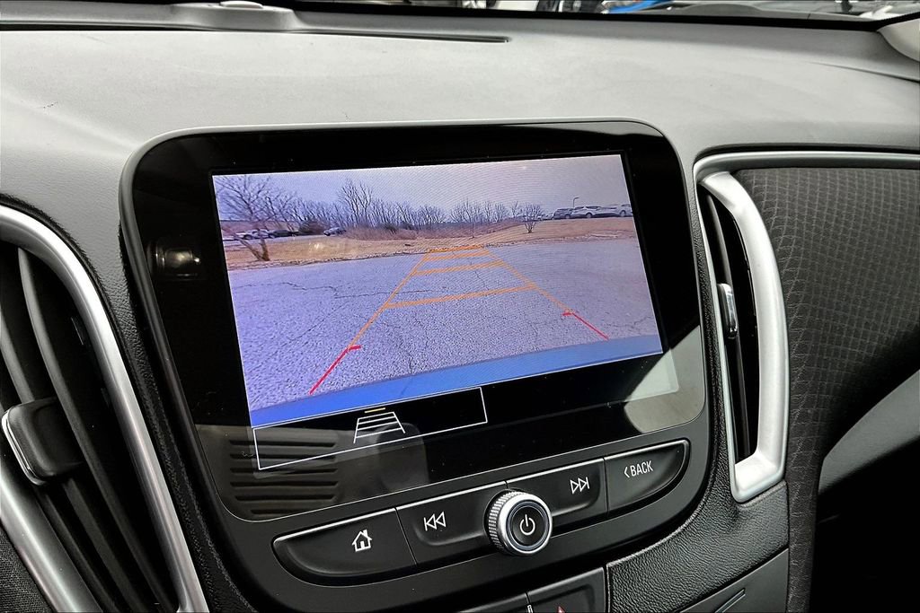 Used 2024 Chevrolet Malibu LT image 14