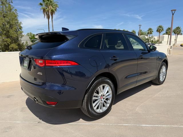 Used 2019 Jaguar F-PACE Prestige image 18