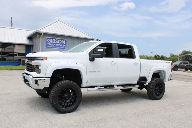 Used 2024 Chevrolet Silverado 2500 LT image 5