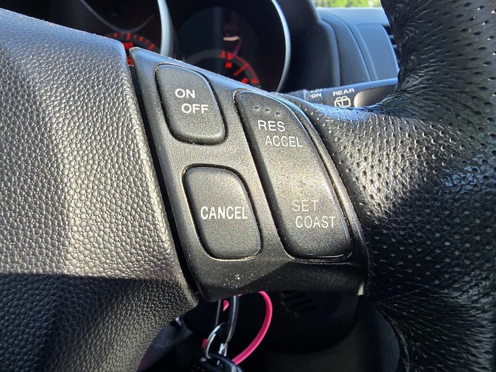 Used 2006 MAZDA MAZDA3 s Touring FWD image 27