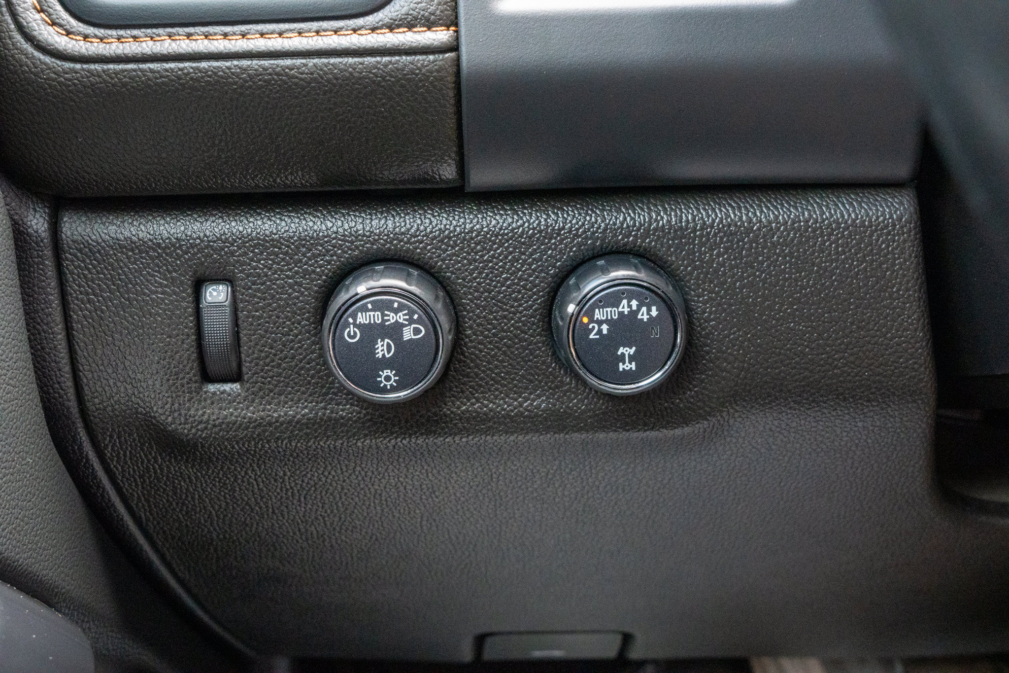 Used 2021 GMC Canyon AT4 w/ Driver Alert Package AWD/4WD image 28