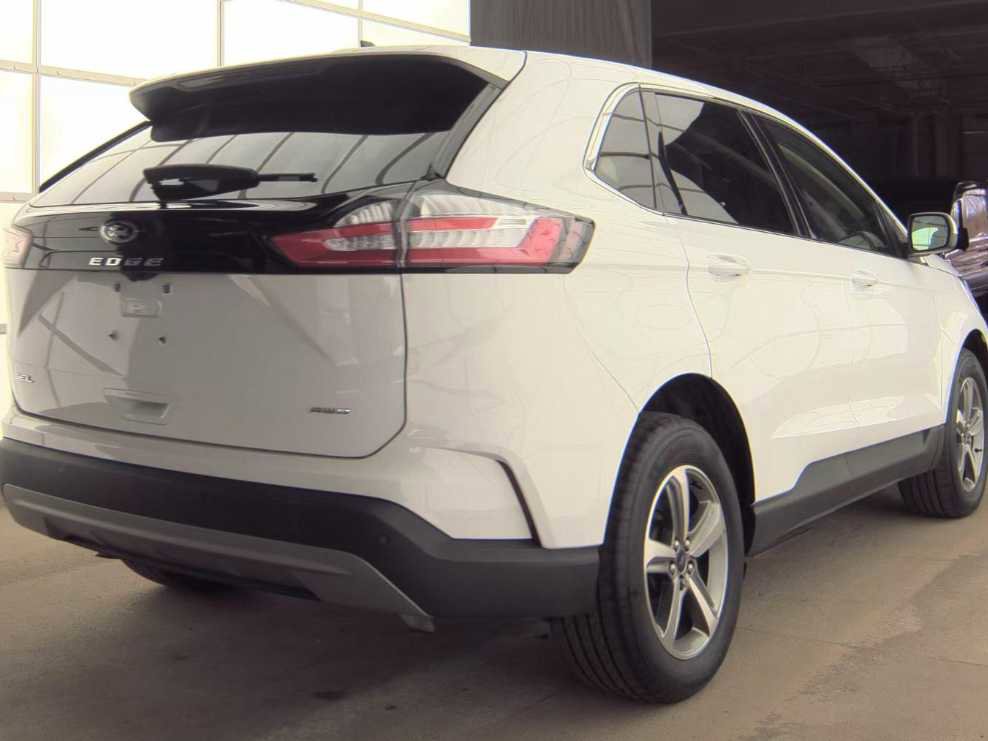 Used 2024 Ford Edge SEL w/ Convenience Package AWD/4WD image 6