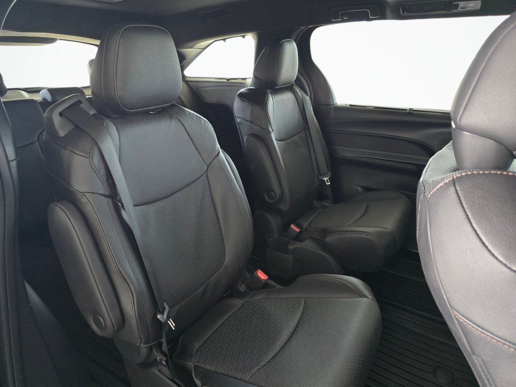 New 2026 Toyota Sienna Limited AWD/4WD image 38
