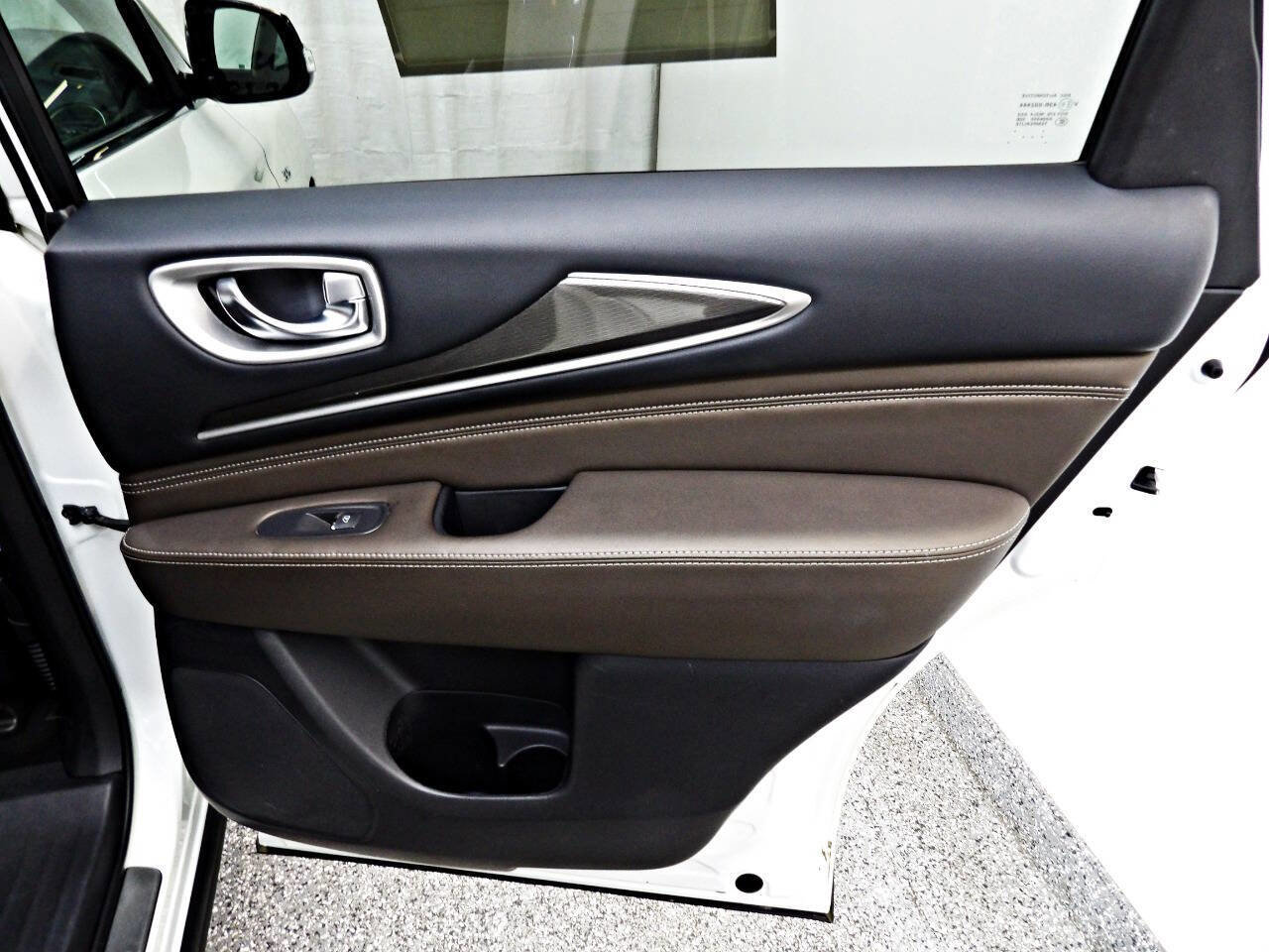 Used 2020 INFINITI QX60 Luxe w/ Essential Package image 13