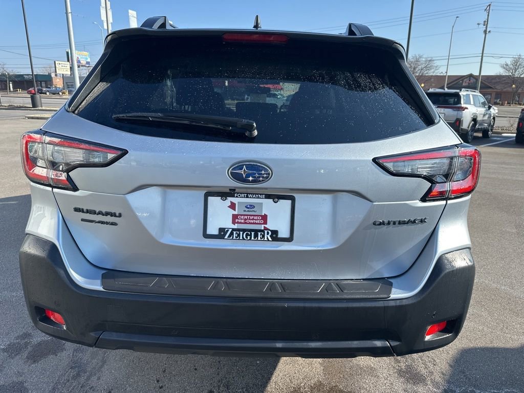 Certified 2025 Subaru Outback Onyx Edition image 5