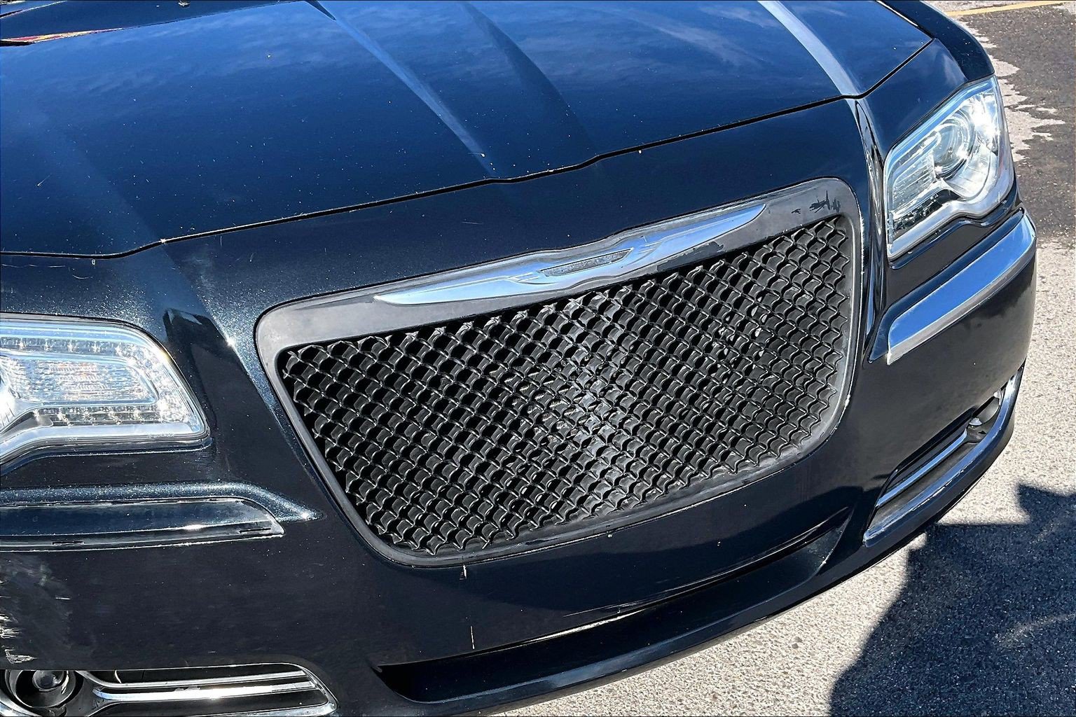 Used 2014 Chrysler 300 w/ Driver Convenience Group RWD image 25