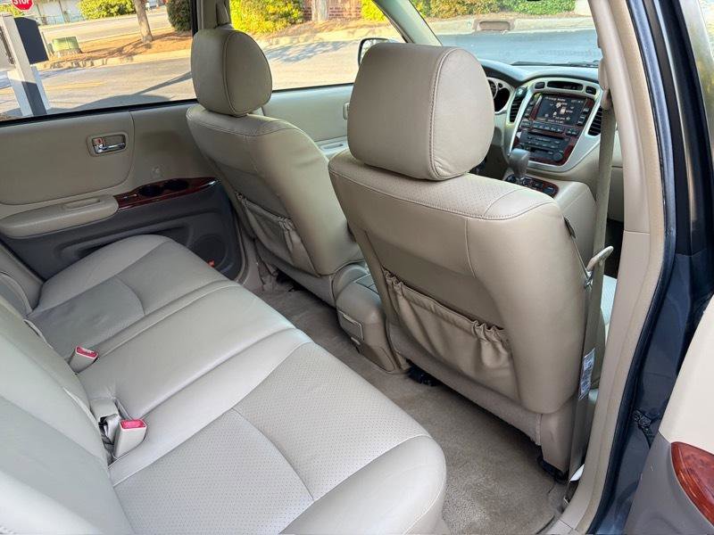 Used 2007 Toyota Highlander Limited FWD image 35